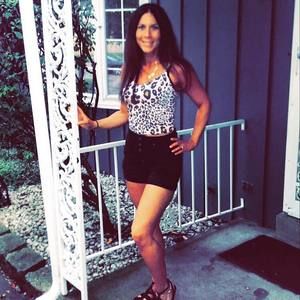 Meet your Posher, Ami